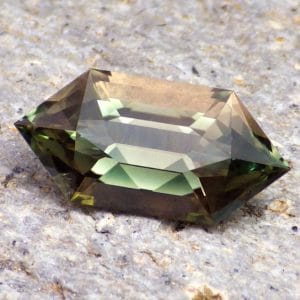Dichroic Oregon Sunstone 5.44 Ct shield
