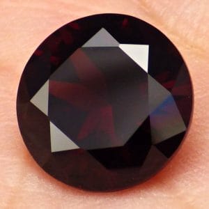 Crimson Garnet 7.58 Ct round