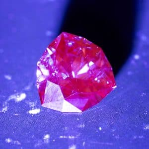 dragon garnet 1.0 ct