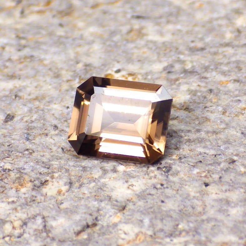 natural zircon 1.17 ct