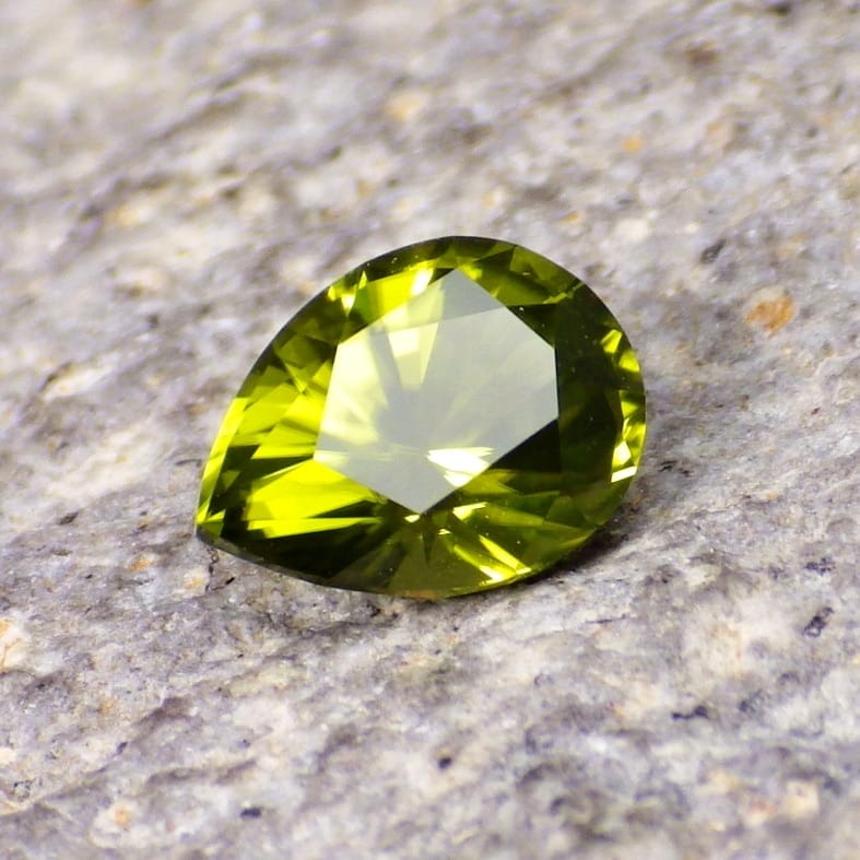 peridot 1.18 ct