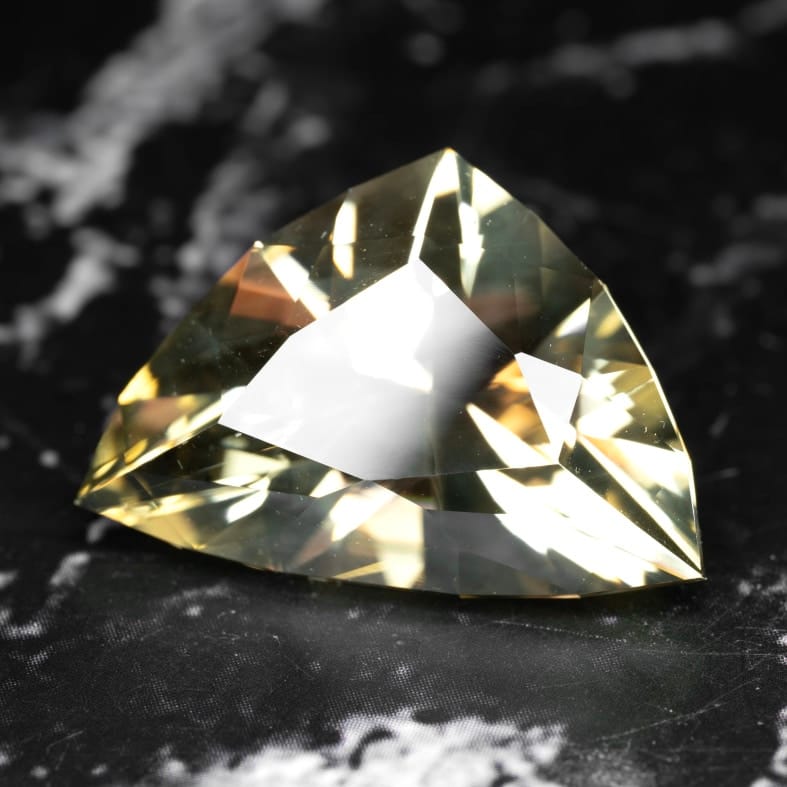 oregon sunstone trillion 12.07 ct