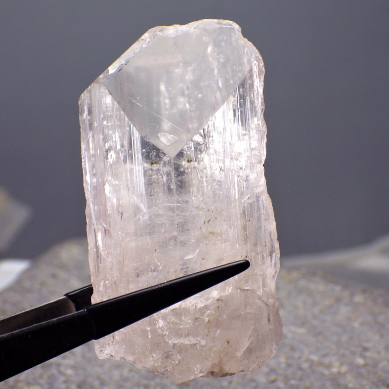 danburite crystal 191.50 ct